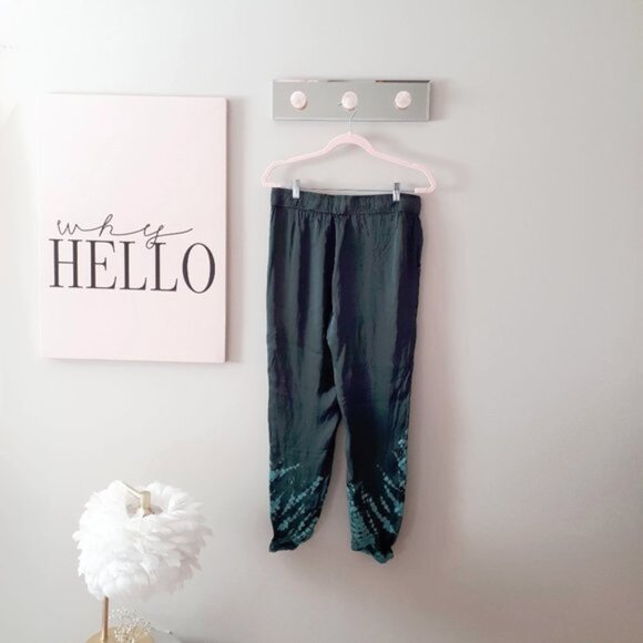 NWT YFB emerald green abstract print silky jogger trackpants - Picture 13 of 15